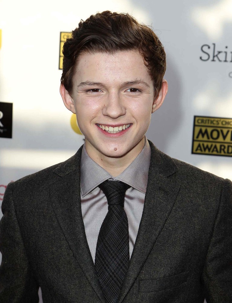 tom-holland-18th-annual-critics-choice-movie-awards-01