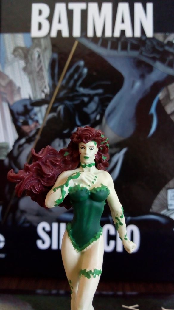 Figuras de DC - La Nación: #10 Poison Ivy