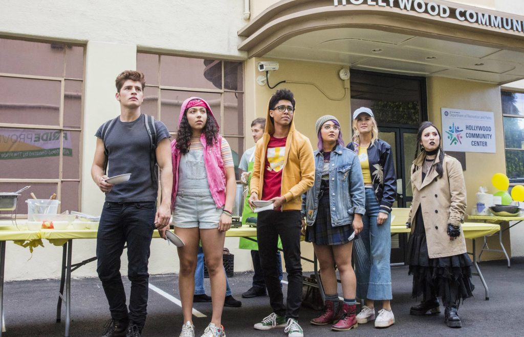 protagonistas de Runaways Marvel Hulu